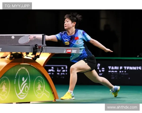 莎莎笑倒训练场！白眼甩给 Coco，国乒师徒太好磕